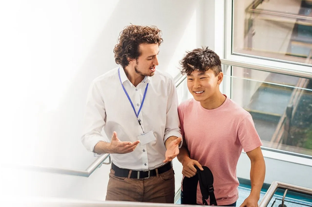 Teens setting goals through martial arts